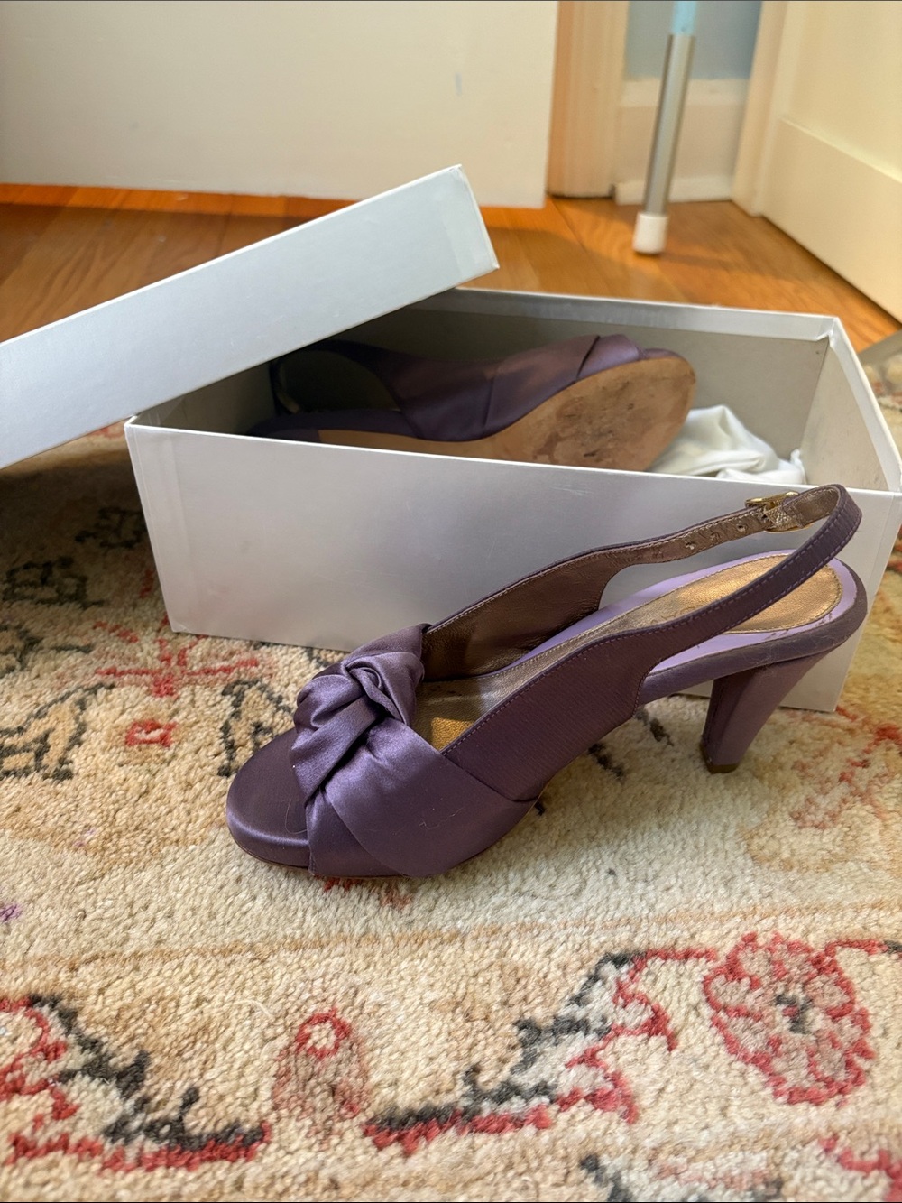 Vintage Taryn Rose Lavender Satin Knot Slingback Heels